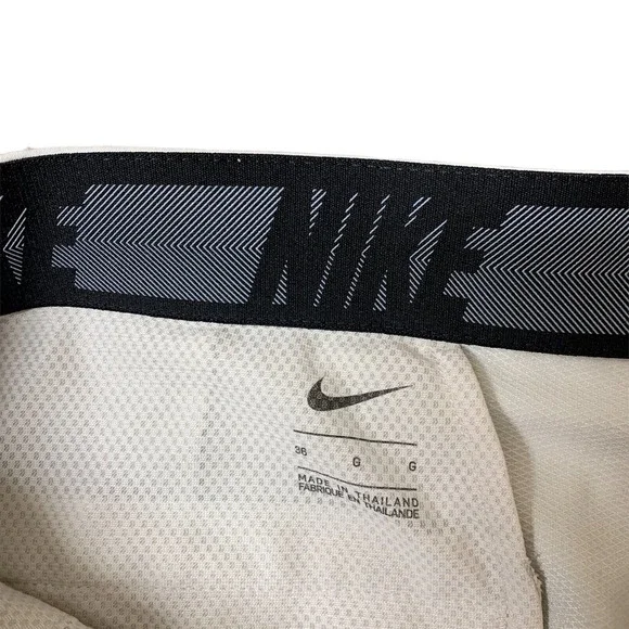 Nike Golf Shorts Adult Size 36 White Pockets Outdoor Nike DRI-FIT Active Mens - Picture 2 of 7